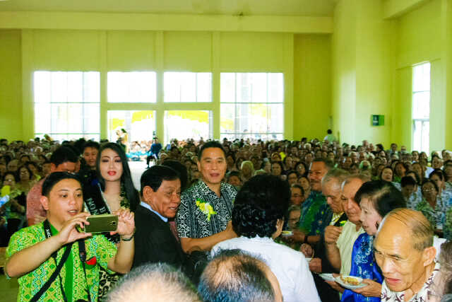 Ribuan Lansia Banjiri Aula Rudis Walikota